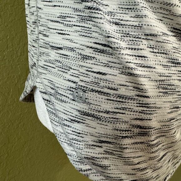 Lululemon Women's 4 Raise The Barre 2-in-1 Tank Space Dye Gray Black Athletic - Picture 4 of 6